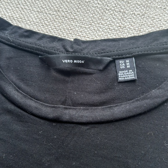 Vero Moda, M, black, silky viscose, Tshirt - Picture 2 of 4